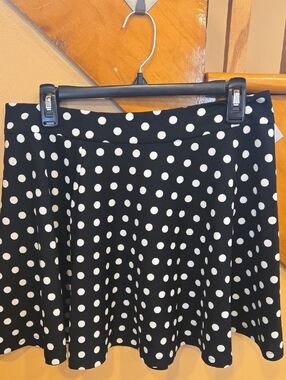 Kate Kasin Black And White Polka Dot Skirt